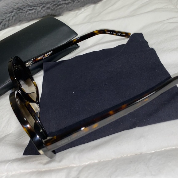 Brand new Saint Laurent Sunglasses - Picture 4 of 8